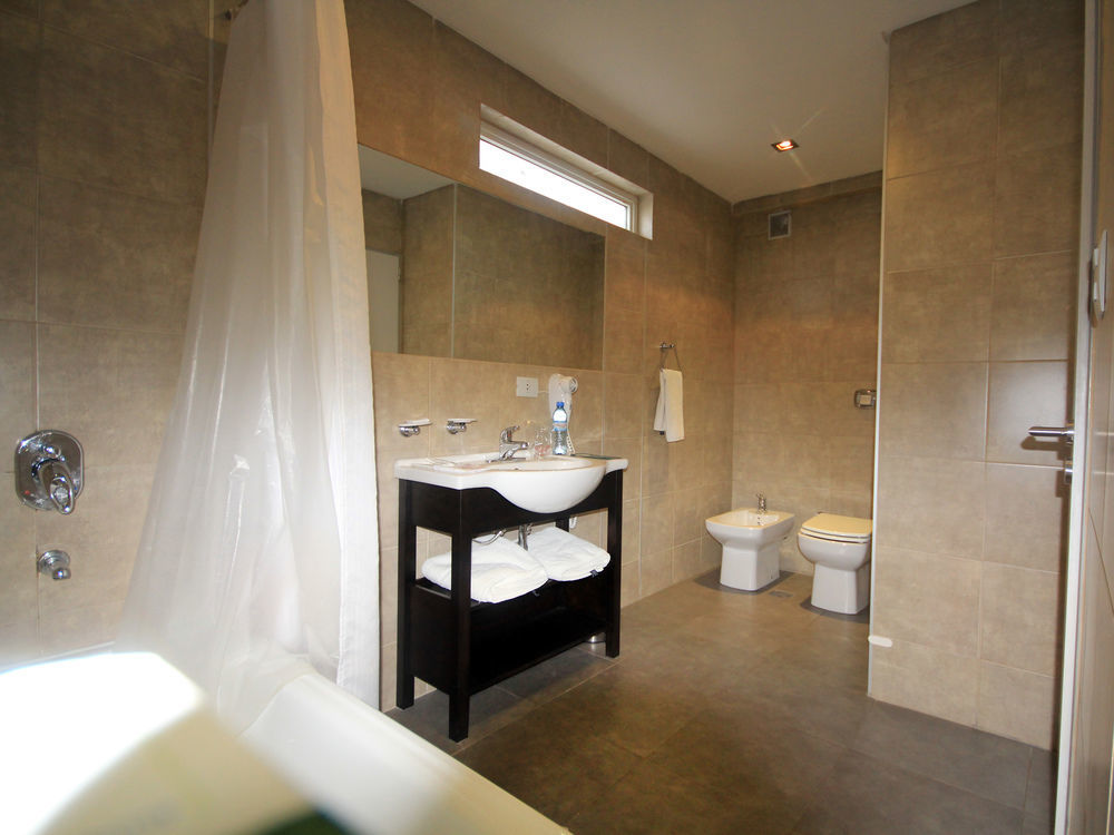 Hotel Neu 354 Neuquén Eksteriør billede